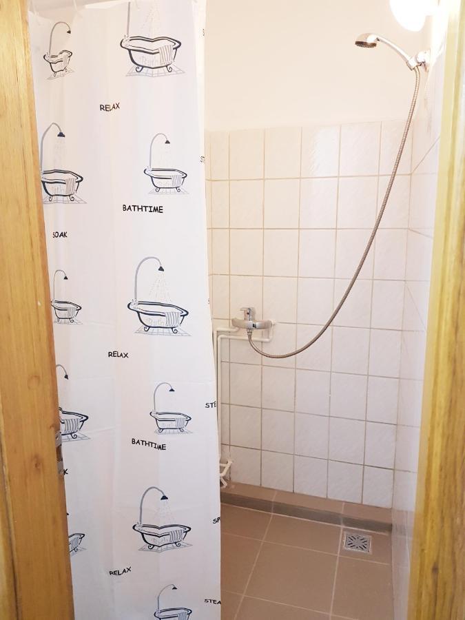 Sleep Inn Hostel Букурещ Екстериор снимка