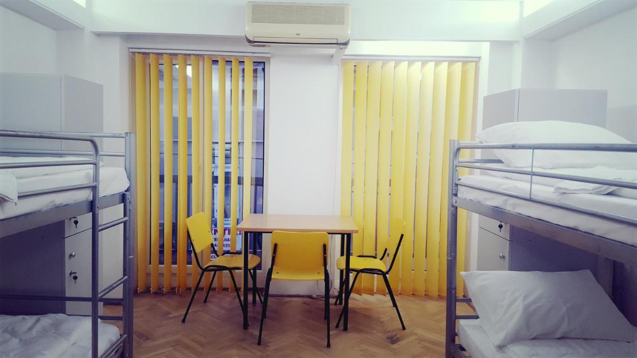 Sleep Inn Hostel Букурещ Екстериор снимка