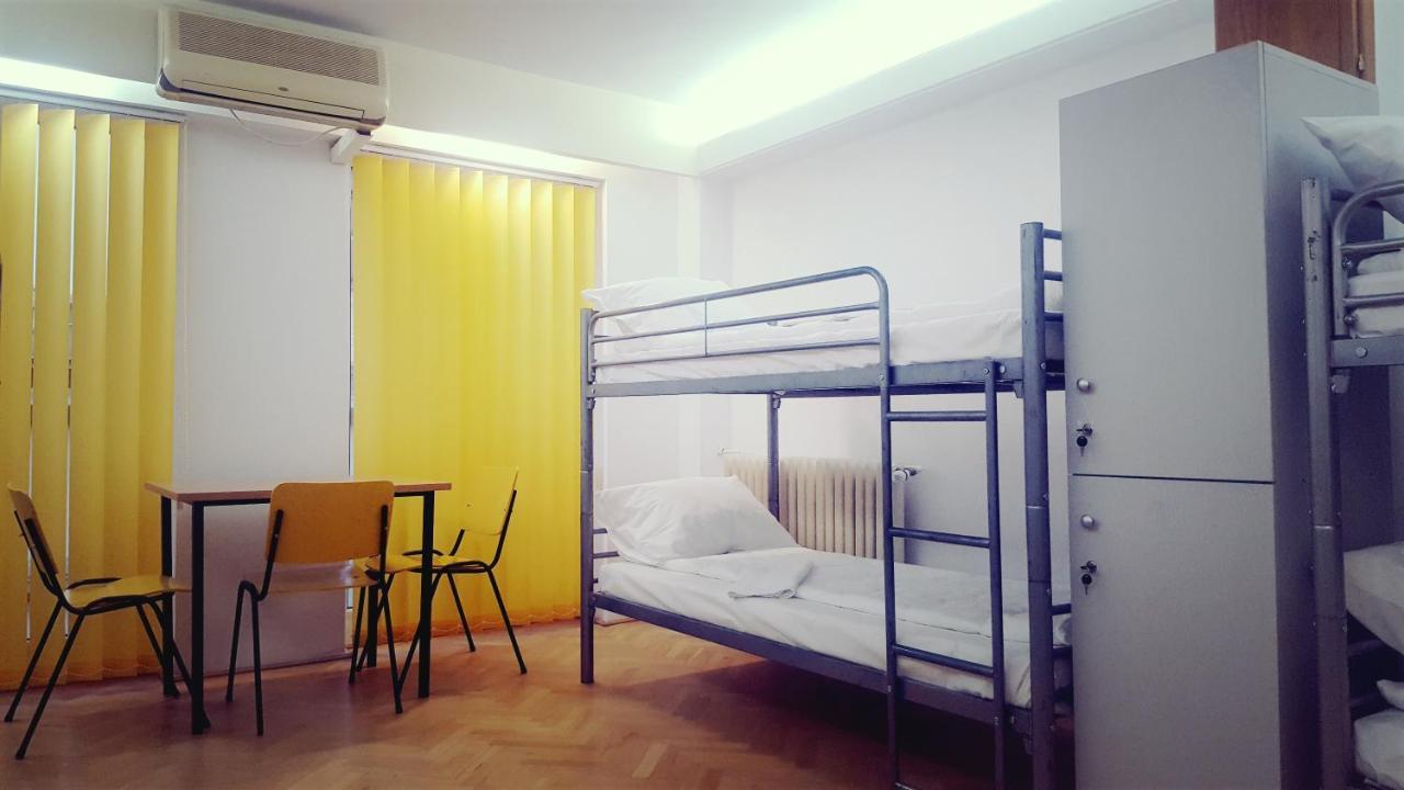 Sleep Inn Hostel Букурещ Екстериор снимка